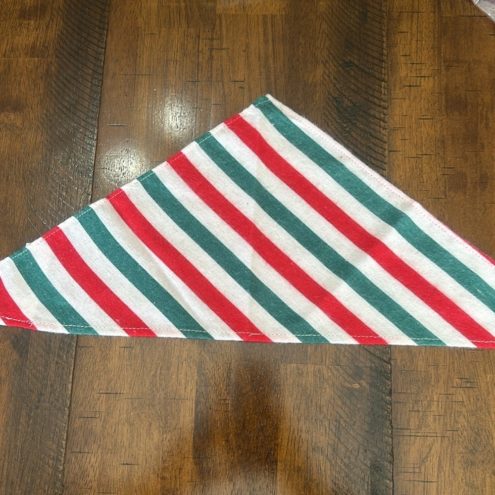 Patterned Bandana for Pets - Picture 3 of 4